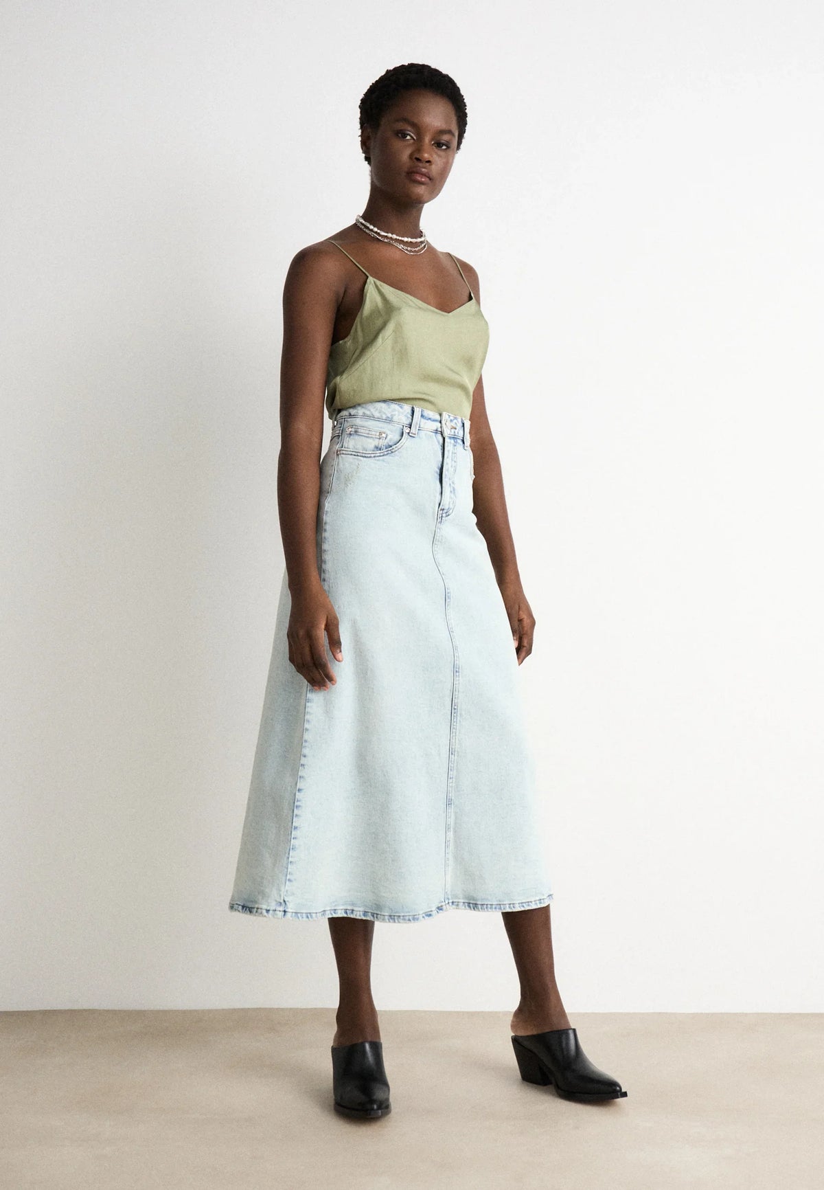 Manula Skirt | Light Blue Acid Wash