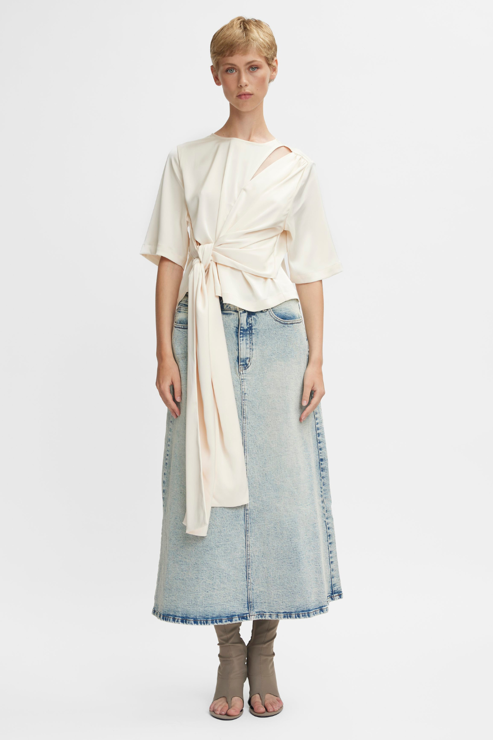 Manula Skirt | Light Blue Acid Wash