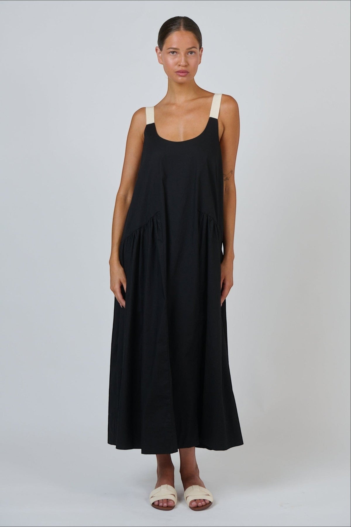 GA719 Buckle Strap Dress | Black